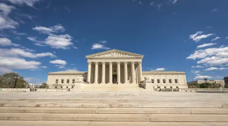 How Many Justices Are on the Supreme Court